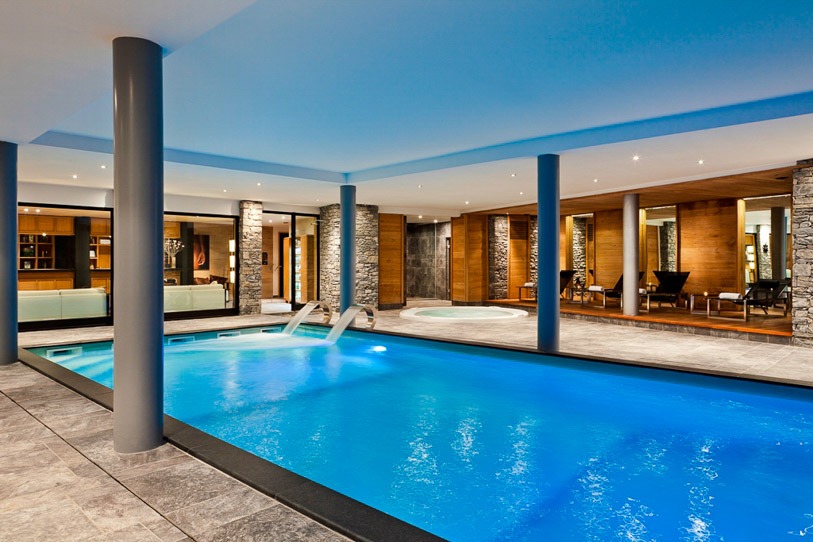 Experience Premium Comfort at Gangnam Pool Salon